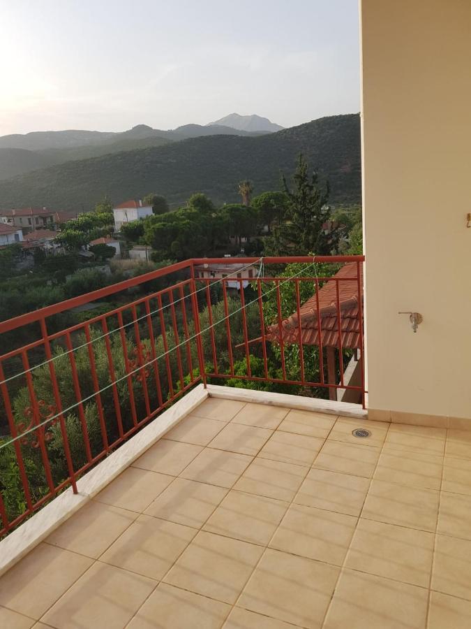 Eva'S Apartments Nafpaktos Luaran gambar